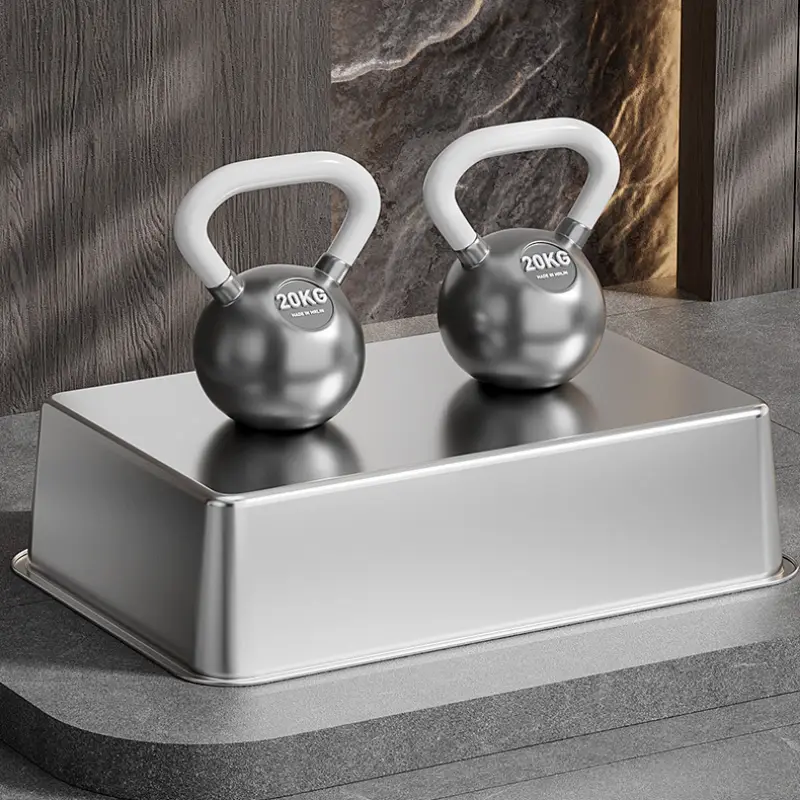20KG kettlebells on stainless steel litter box, proving unmatched sturdiness and durability.