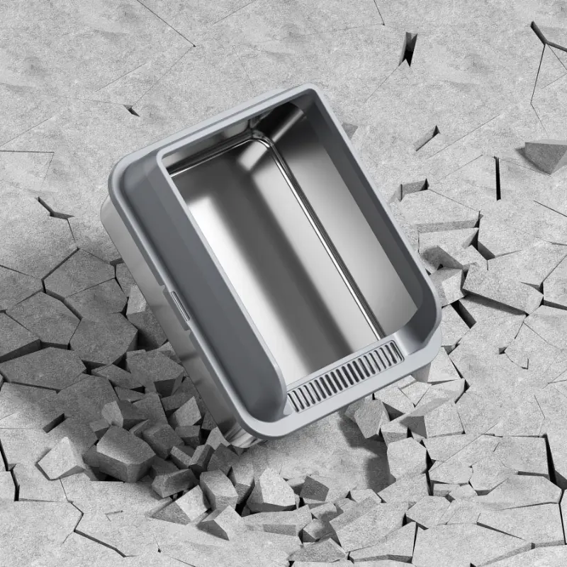 Premium stainless steel cat litter box with ultra-strong build, shatterproof and durable, ideal for all cat breeds and multi-cat households.