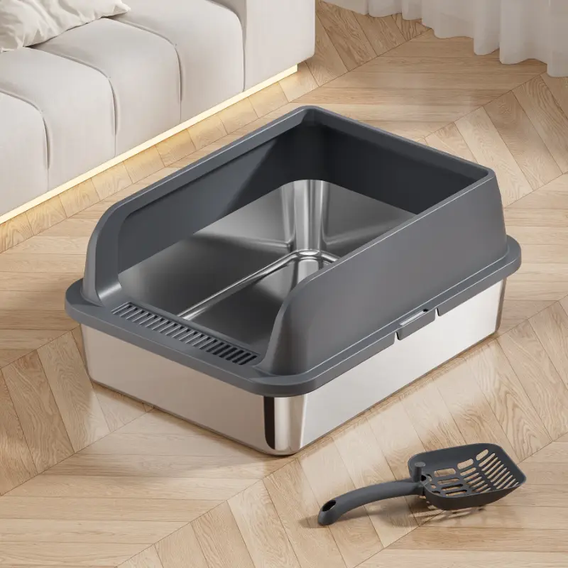 Durable stainless steel cat litter box with scoop, anti-splash & easy to clean for hassle-free pet care.